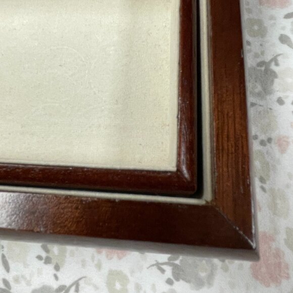 Small Wooden Jewelry Box - Embroidered Inlay - Removable tray - Picture 12 of 16